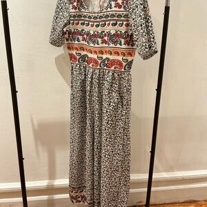 Floral Paisley Print Maxi Dress